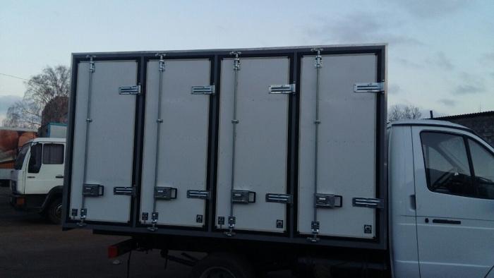 heat-insulated 4-door (holding capacity: 120 cases!) Bakery Delivery Van Box Body