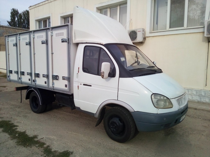 4-х дверный изотермический хлебный фургон на 96 лотков, на шасси автомобиля ГАЗ 3302