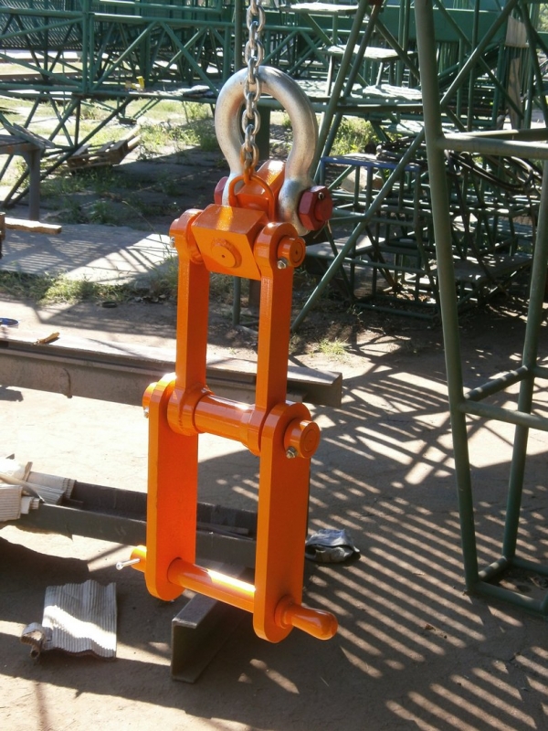 Order completed: Lock for Rail Car Lifting
