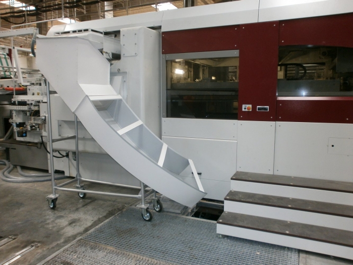 Chute for removal of corrugated cardboard waste from automatic production line designed and fabricated