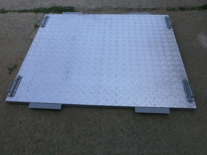 conveyor cover plates for the corrugated packaging production line