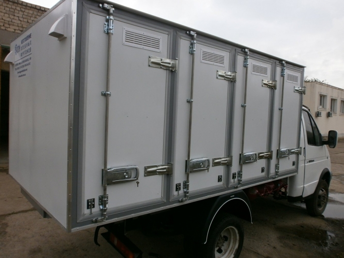 4-ти дверный изотермический хлебный фургон на 96 лотков на шасси автомобиля ГАЗ 3302 (Газель)
