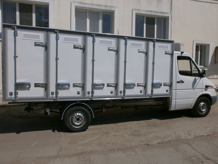 5-ти дверный изотермический хлебный фургон на 120 лотков на автошасси Mercedes Sprinter 313