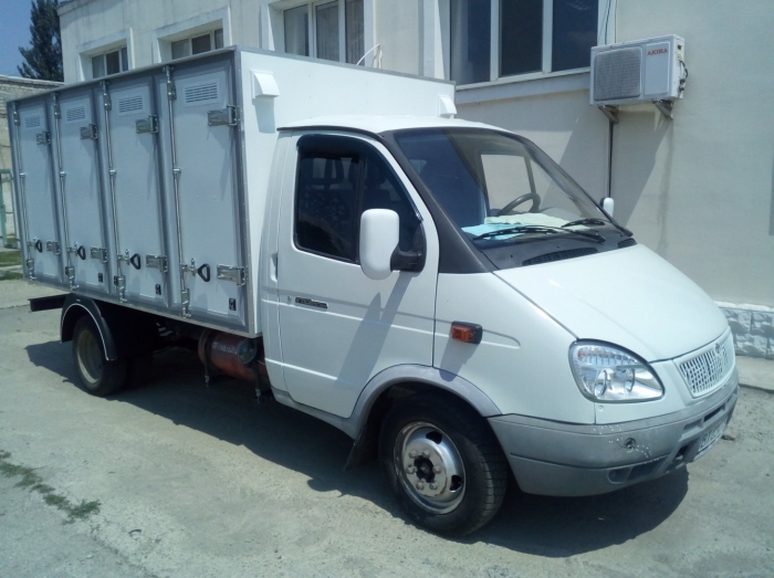 4-х дверный хлебный фургон на 96 лотков, на базе автошасси ГАЗ 3302