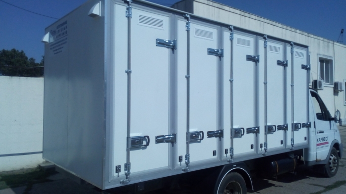 5-ти дверный изотермический хлебный фургон на 150 лотков на автошасси ГАЗ 330202