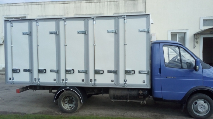 5-ти дверный изотермический хлебный фургон на 150 лотков на автошасси ГАЗ-3302-02